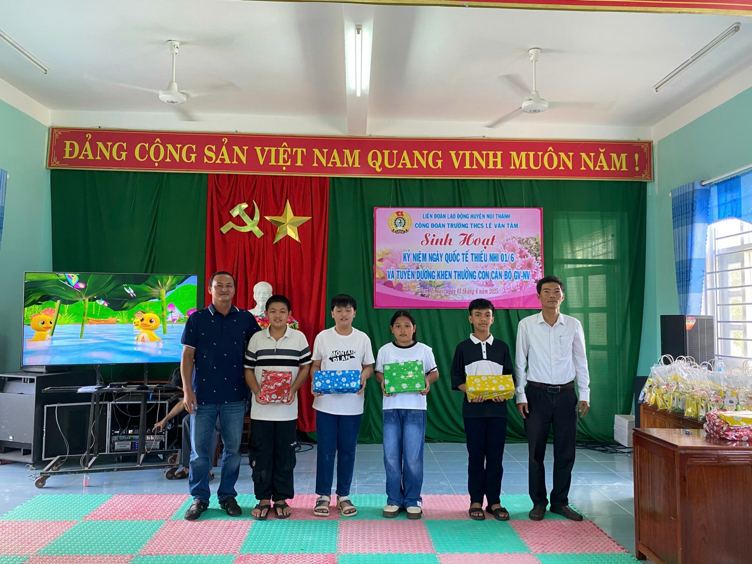 Sinh hoạt 01/6