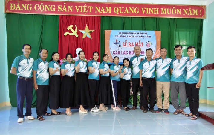 TRƯỜNG THCS LÊ VĂN TÂM THÀNH LẬP CÂU LẠC BỘ BÓNG BÀN